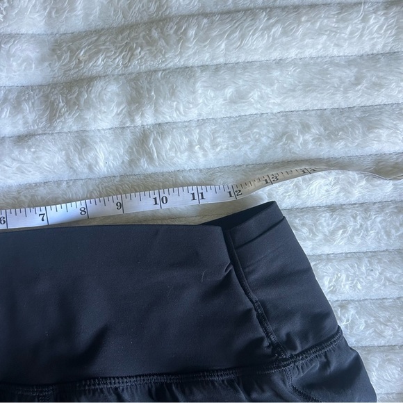 Lululemon Womens Black Pace Perfect 3" Shorts Size 6 - Picture 4 of 9